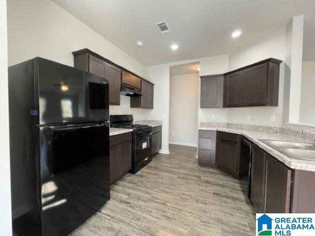 Foto del edificio - 635 Woodland Crest