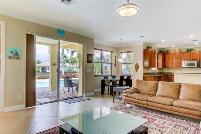 Building Photo - 110 Andros Harbour Pl