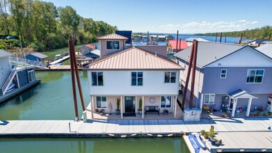 Building Photo - 18525 NE Marine Dr