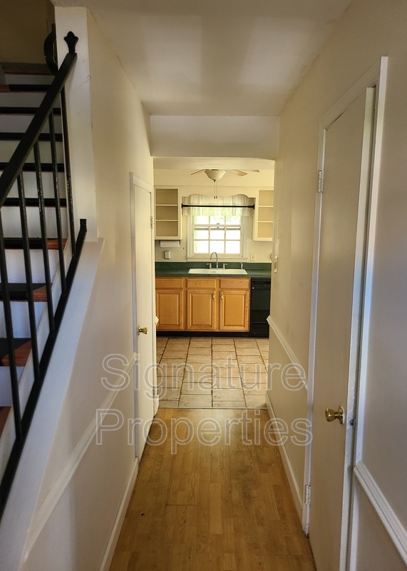 Building Photo - 1543 Skirmish Run Dr