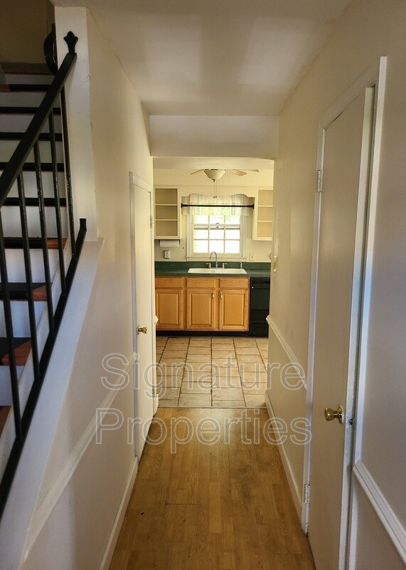 Foto del edificio - 1543 Skirmish Run Dr