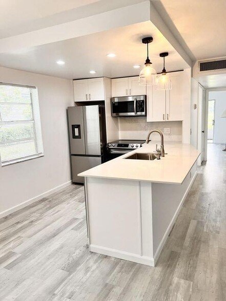 Foto del edificio - 58 Normandy Ln