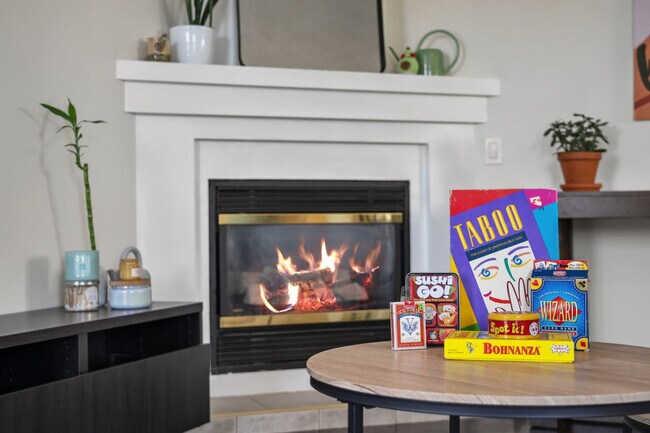 Photo du bâtiment - 64 Riverbirch Rd SE