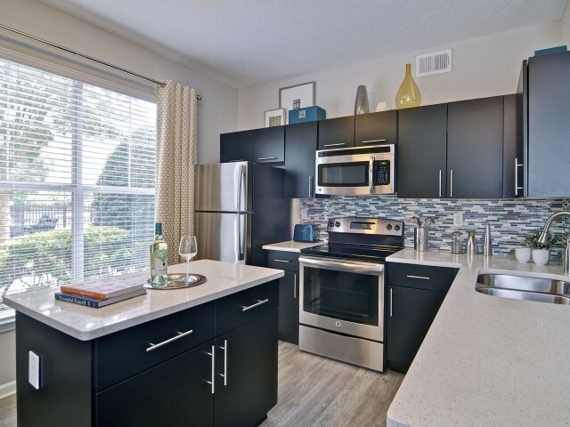 Aspire Lenox Park Apartments Atlanta Ga Apartments Com