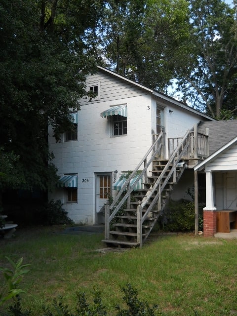 Building Photo - 305-307 Highland Ave