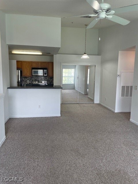 Foto del edificio - 14870 Pleasant Bay Ln