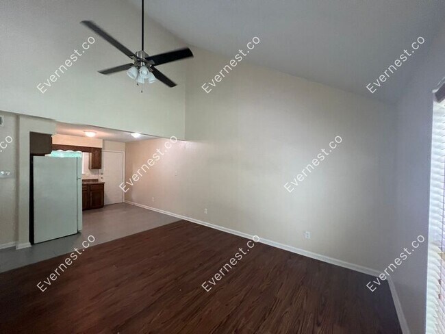 Building Photo - 12806 Quail Creek Rd