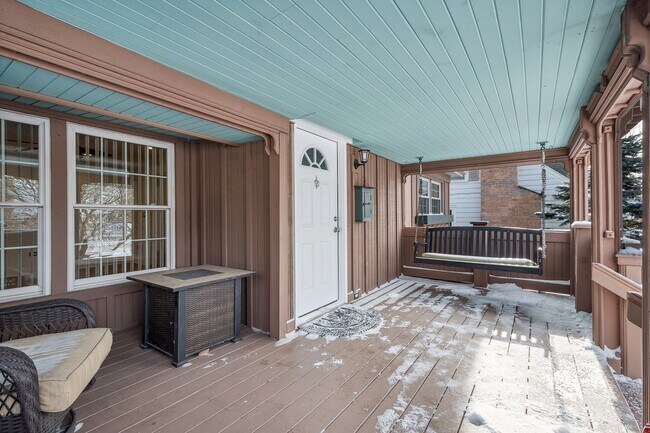 Building Photo - 207 N Happ Rd