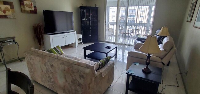 Foto del edificio - 901 NE 14th Ave