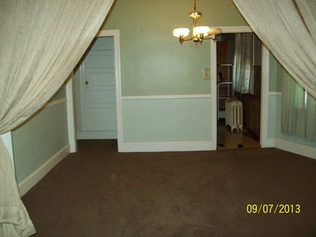 Interior Photo - 145 S Fairview Ave
