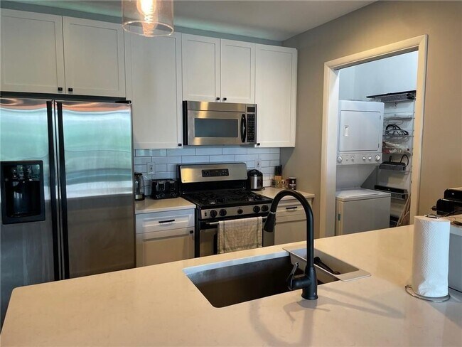 Foto del edificio - 845 Spring St NW