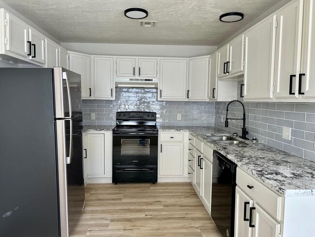 Foto del edificio - 1214 NW Columbia Ave