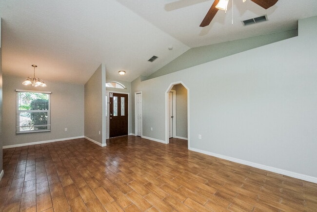 Building Photo - 2315 Giselle Ct