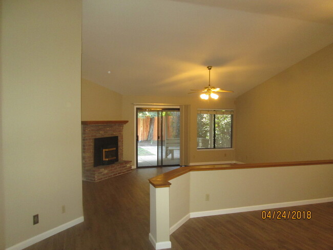 Foto del edificio - Roseville Single Story, 3 Bed 3 Car Garage...