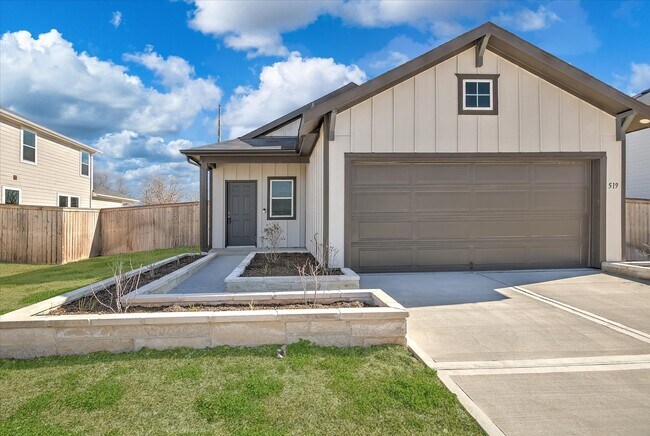 Foto del edificio - 519 Louis Ln