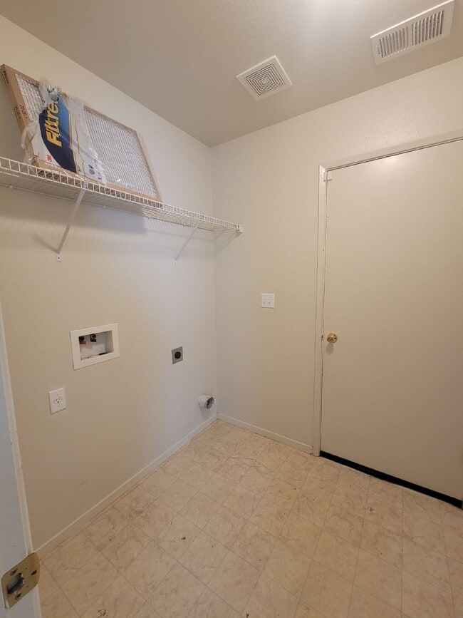 Building Photo - 3759 Larkspur Avenue, Merced CA