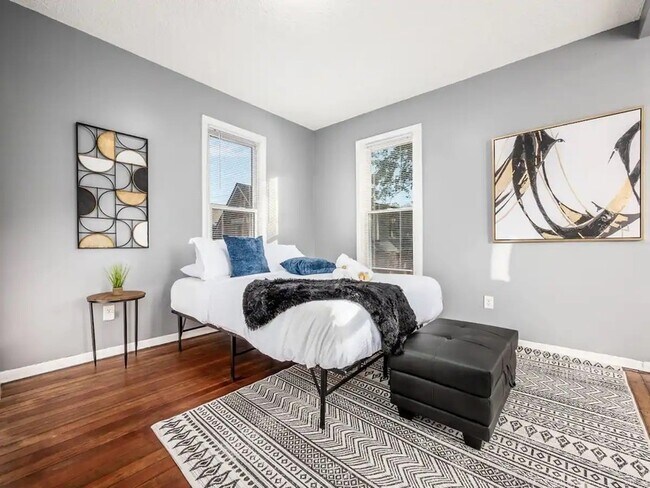 Foto del edificio - 164.5 East Mithoff Street - 1