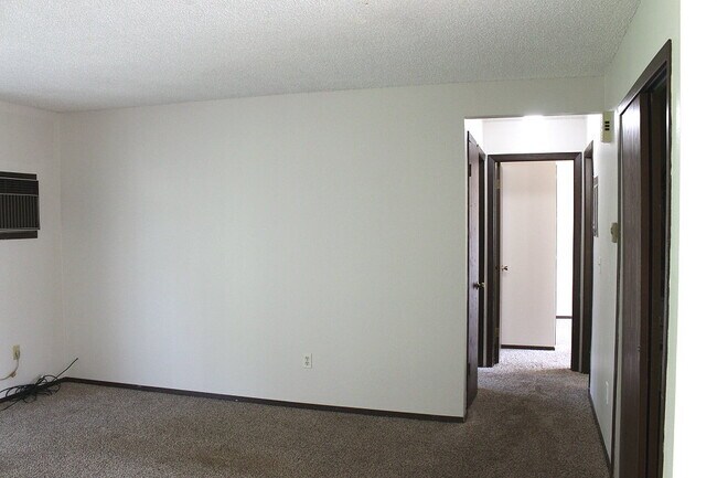 Building Photo - 2613 Davidson Dr