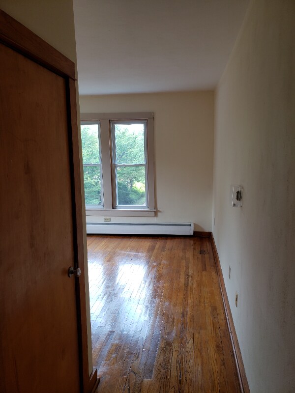Foto del edificio - 126 E Fairmount Ave