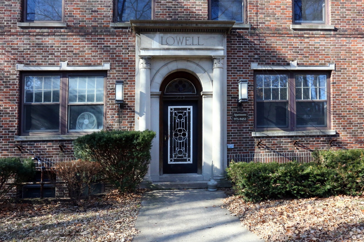 Building Photo - 722 18th St