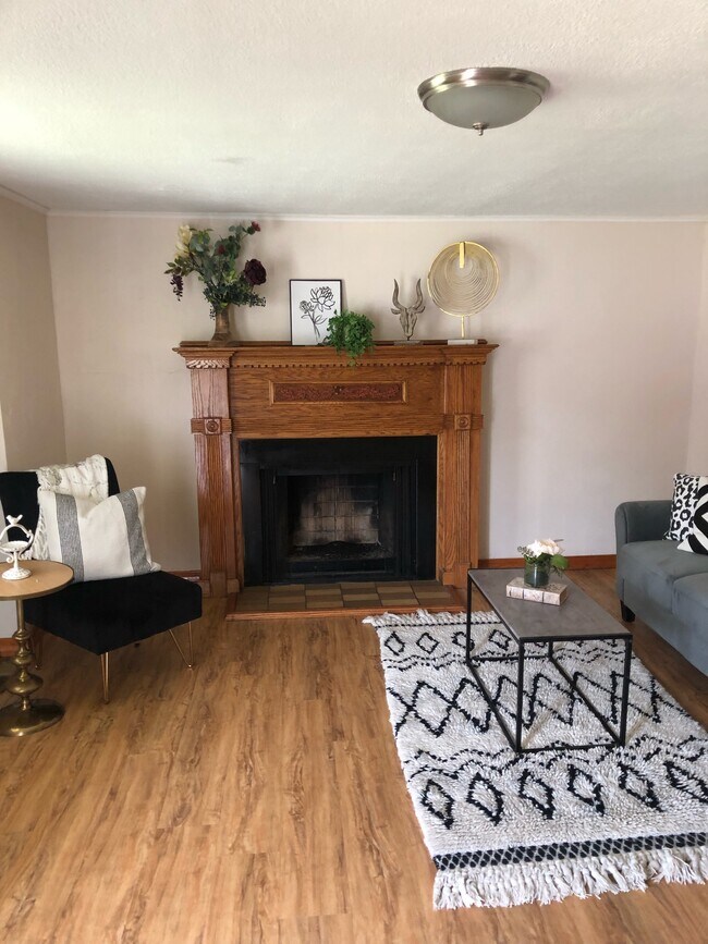 Wood burning fireplace - 1782 Engle Dr