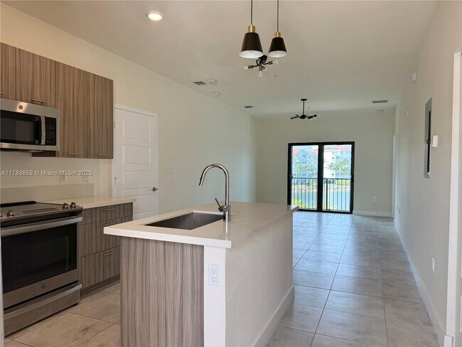 Foto del edificio - 4636 NW 84th Ave