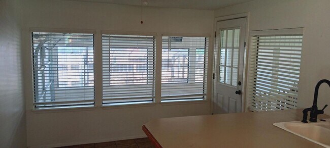 Foto del edificio - Charming 2-bedroom, 1-bathroom house!