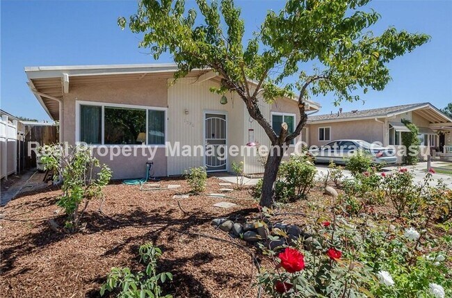 Building Photo - LEASE PENDING - Charming Paso Robles Home ...