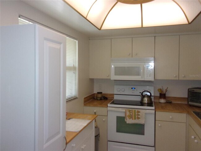 Foto del edificio - 3038 Eastland Blvd