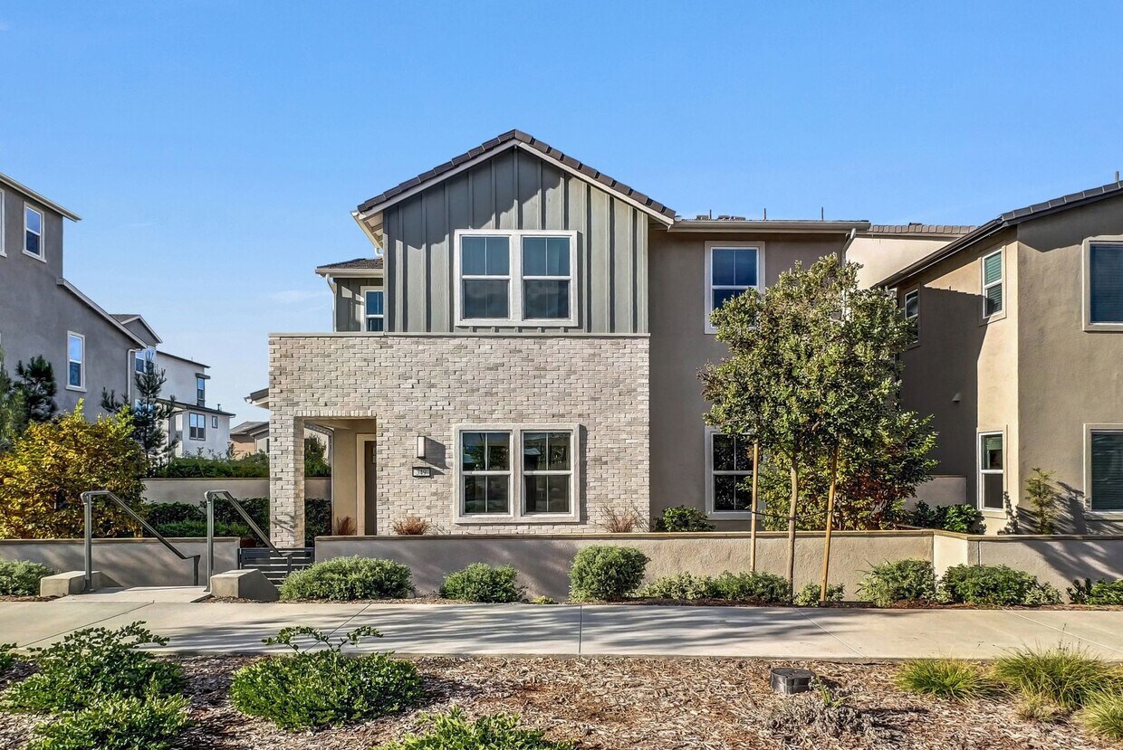 Primary Photo - New-built Home in Great Park