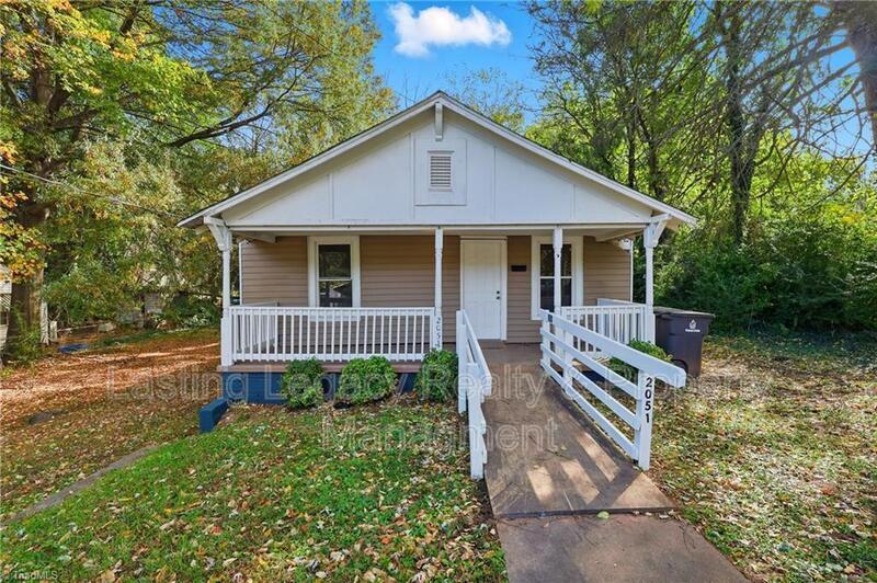 Primary Photo - 2051 Bloomfield Dr