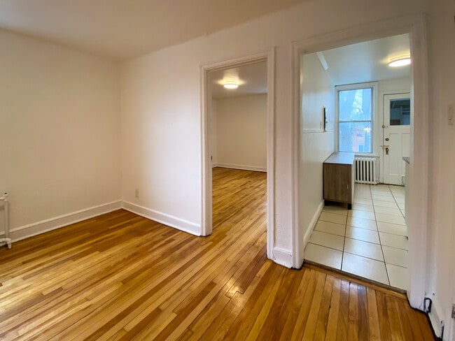 Building Photo - 67 Sweetland Ave