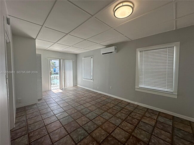 Building Photo - 4249 Bougainvilla Dr