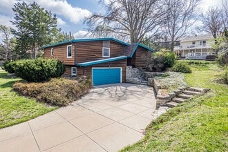 Building Photo - 144 S Dartmouth Dr