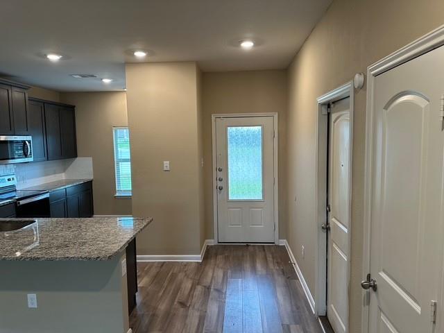Foto del edificio - 217 Golden Sands Ln