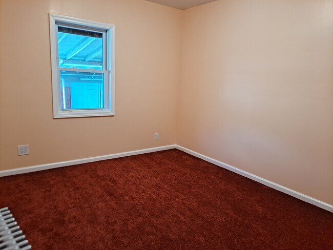 Building Photo - 10657 95th St