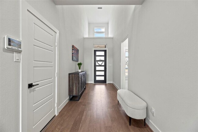 Building Photo - 30155 Gold Finch Pl