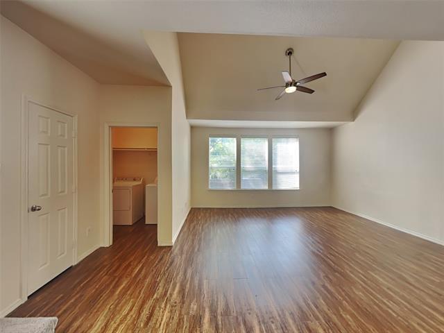 Foto del edificio - 7416 Coronado Ave