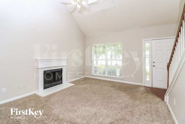 Foto del edificio - 4805 Enclave Dr