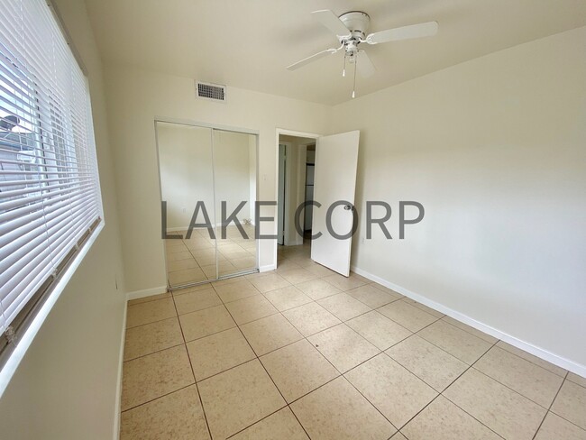 Building Photo - 2800 FL-17
