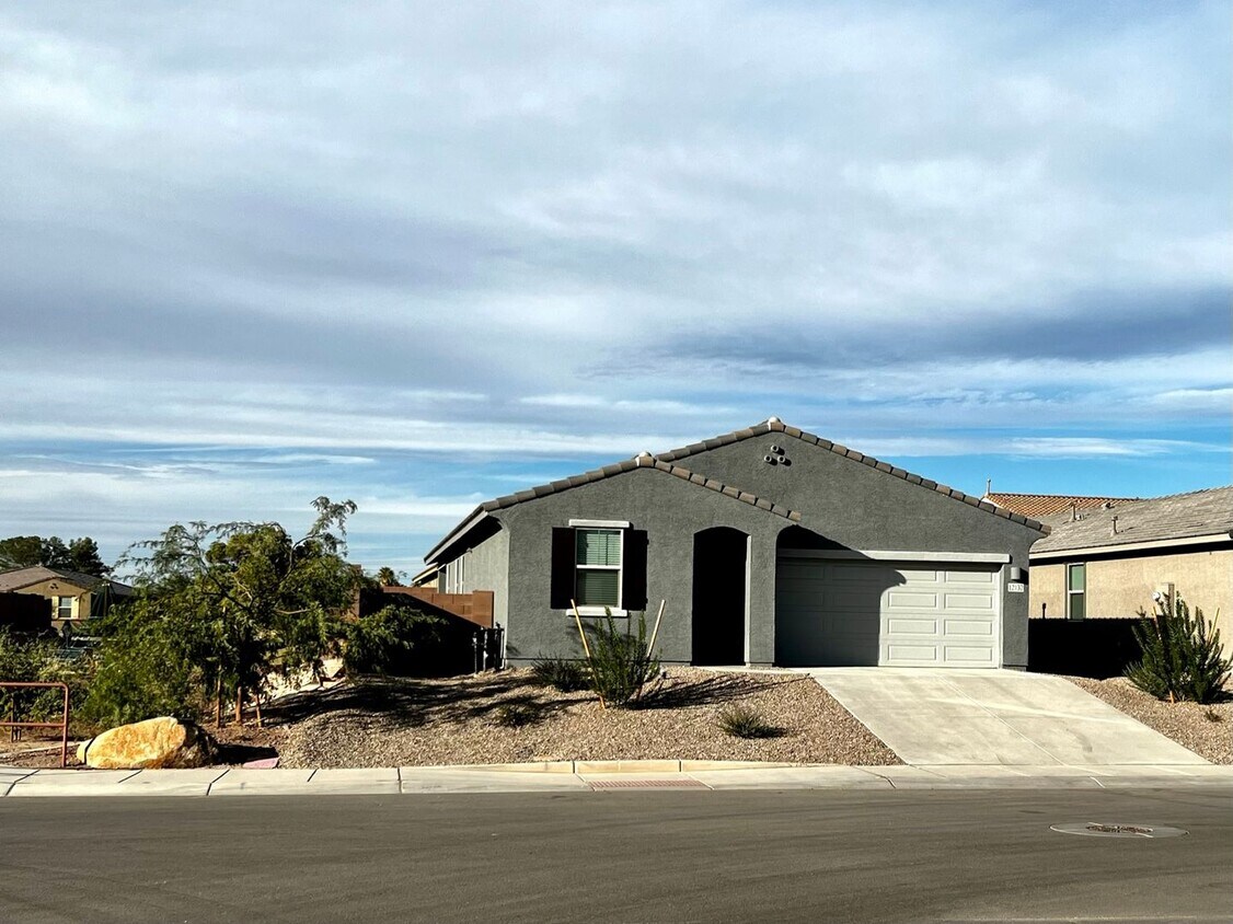Primary Photo - Brand New energy-efficient home!