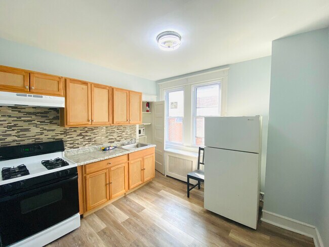 Building Photo - 7124 Ditman St