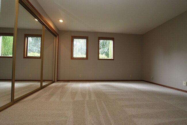 Foto del edificio - Rambler in Redmond near Lake Sammamish