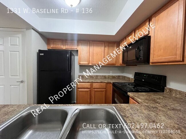 Building Photo - Cozy Mesa Condo
