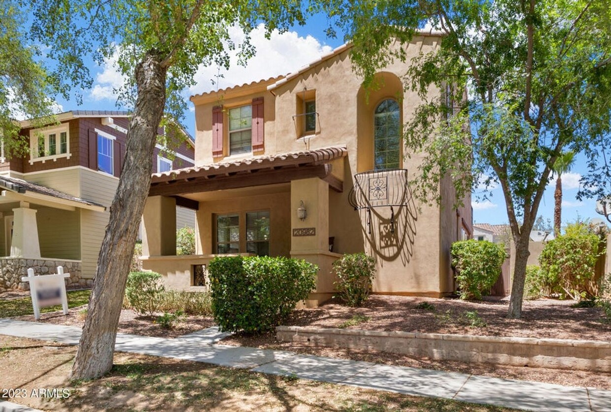 Primary Photo - Like new home in amenity rich Verrado golf...