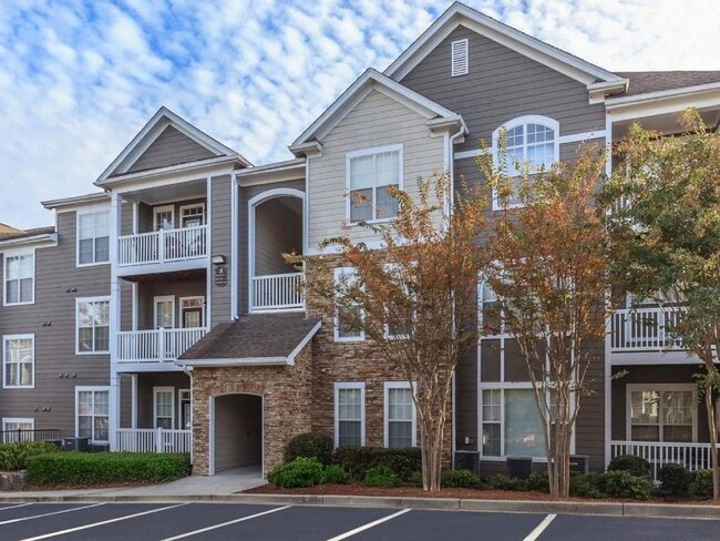 Building Photo - Parkway Vista