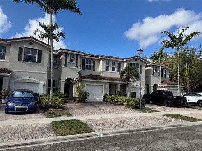 Foto del edificio - 118 Riverwalk Cir