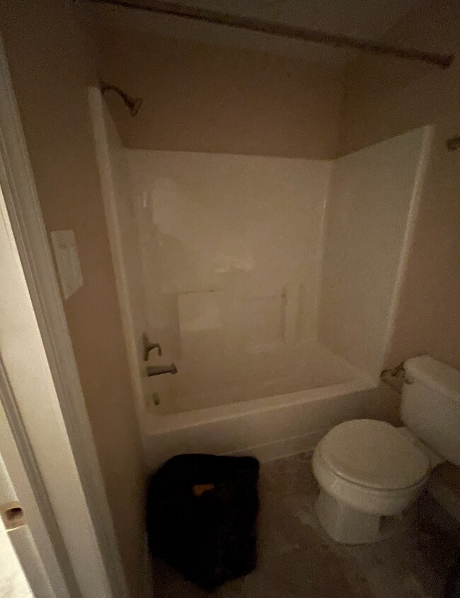 Building Photo - 4 bedroom 3.5 bath- Wexford Pa