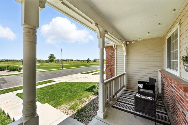 Building Photo - 3 car garage! Across from huge park! Great...