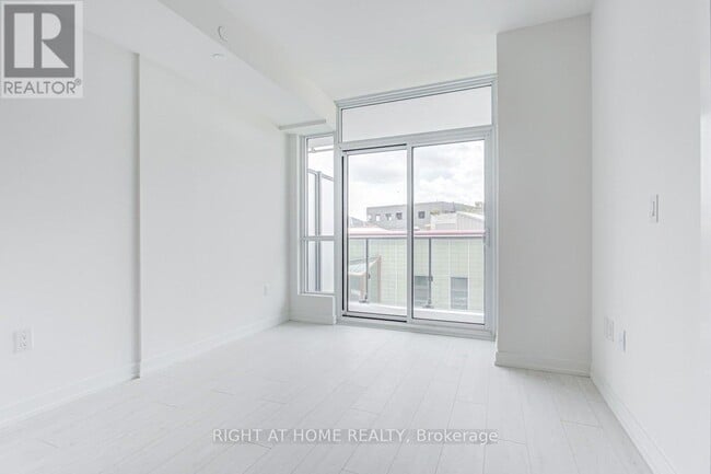 Building Photo - 10 De Boers Dr